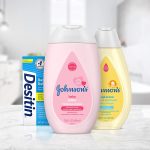 Johnson's Bath Discovery Gift Set for Parents-to-Be, Caddy with Baby Bath Time & Skin Care Essentials, Bath Kit Includes Baby Body Wash, Shampoo, Wipes, Lotion & Diaper Rash Cream, 7 Items - Image 2